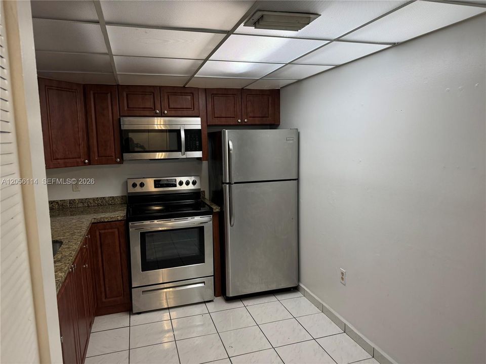 En Venta: $269,500 (2 camas, 2 baños, 910 Pies cuadrados)