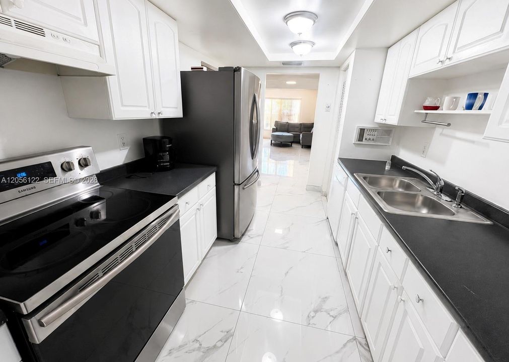 На продажу: $479,000 (4 спален, 3 ванн, 1641 Квадратных фут)