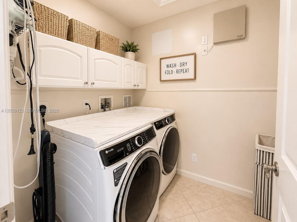 В аренду: $6,950 (5 спален, 4 ванн, 3041 Квадратных фут)