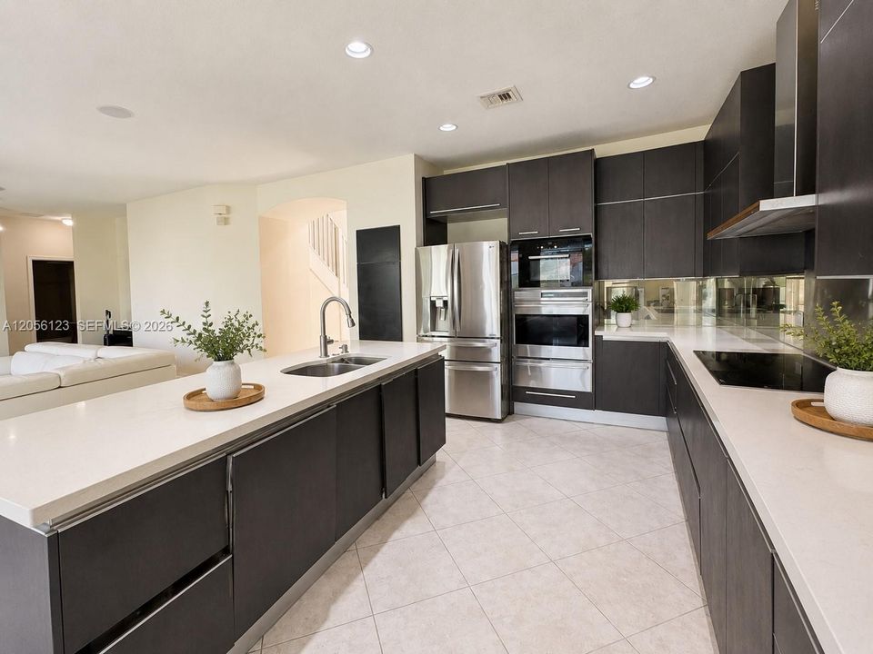 В аренду: $6,950 (5 спален, 4 ванн, 3041 Квадратных фут)