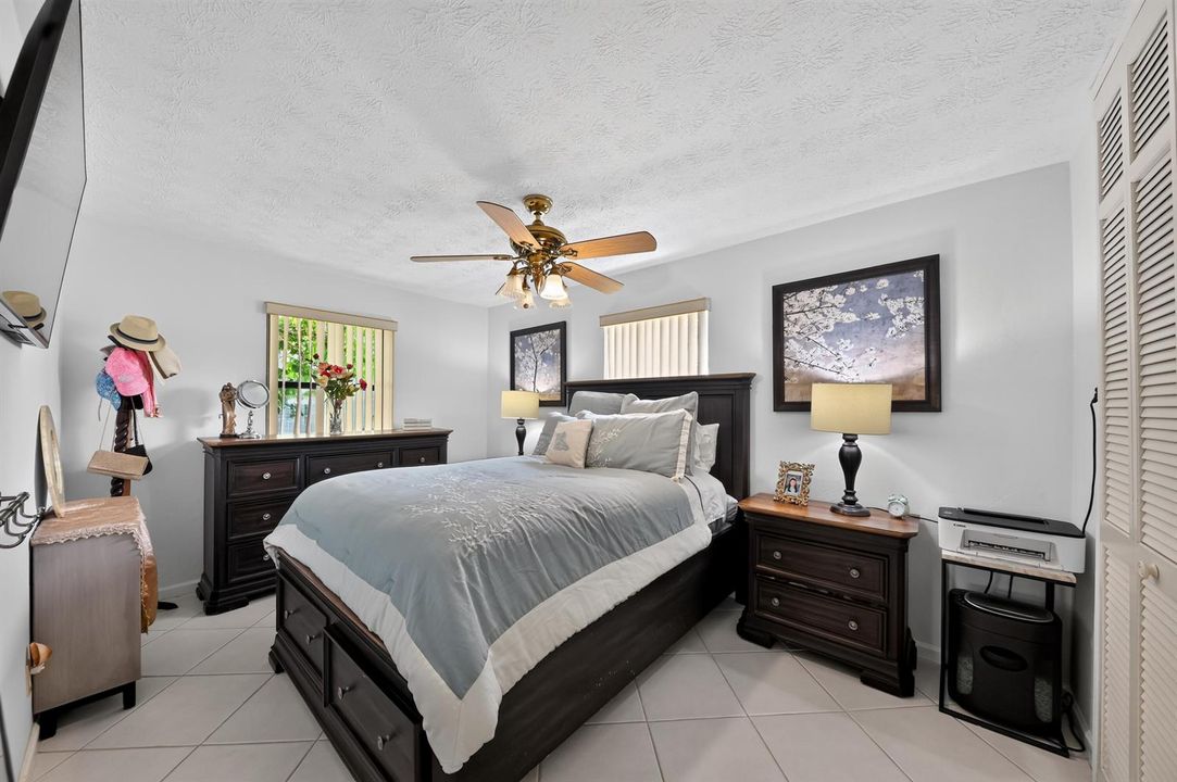 22_5826_Churchill_Ct-Bedroom-1755