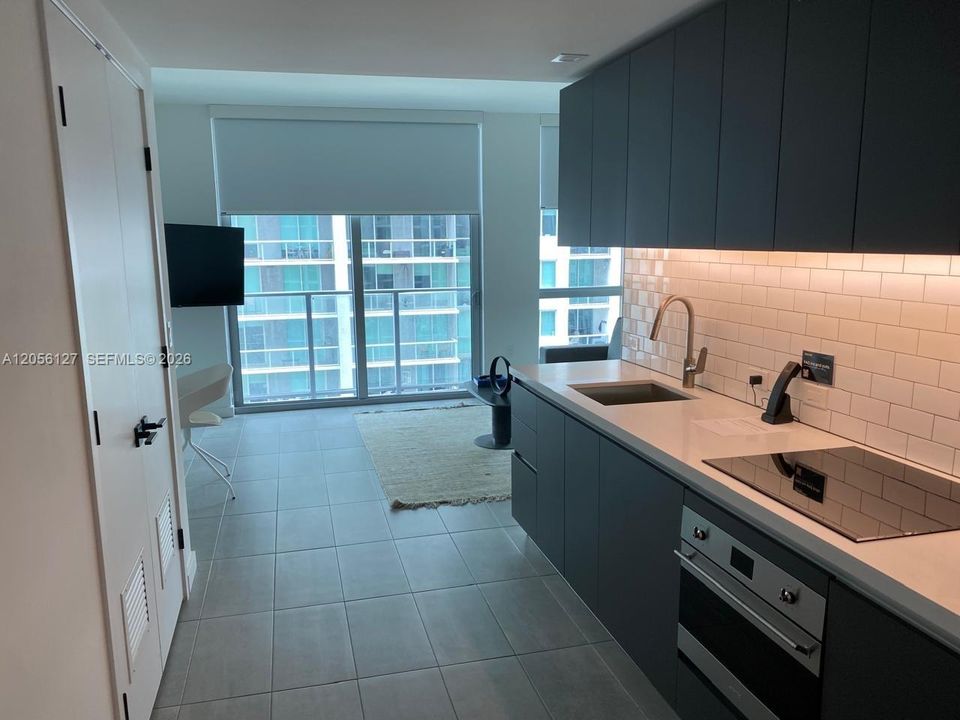 For Sale: $419,000 (0 beds, 1 baths, 446 Square Feet)