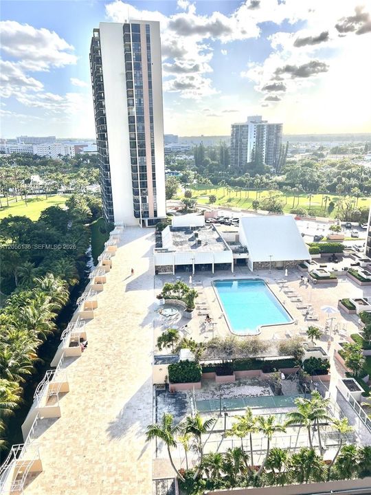На продажу: $475,000 (2 спален, 2 ванн, 1313 Квадратных фут)