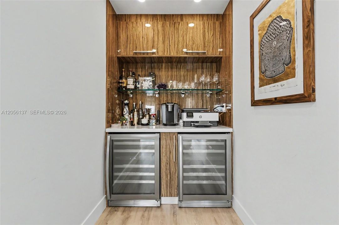 En Venta: $850,000 (2 camas, 2 baños, 1295 Pies cuadrados)