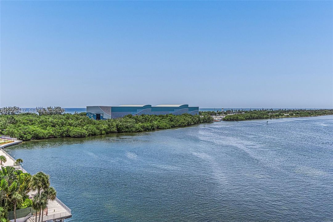 En Venta: $850,000 (2 camas, 2 baños, 1295 Pies cuadrados)