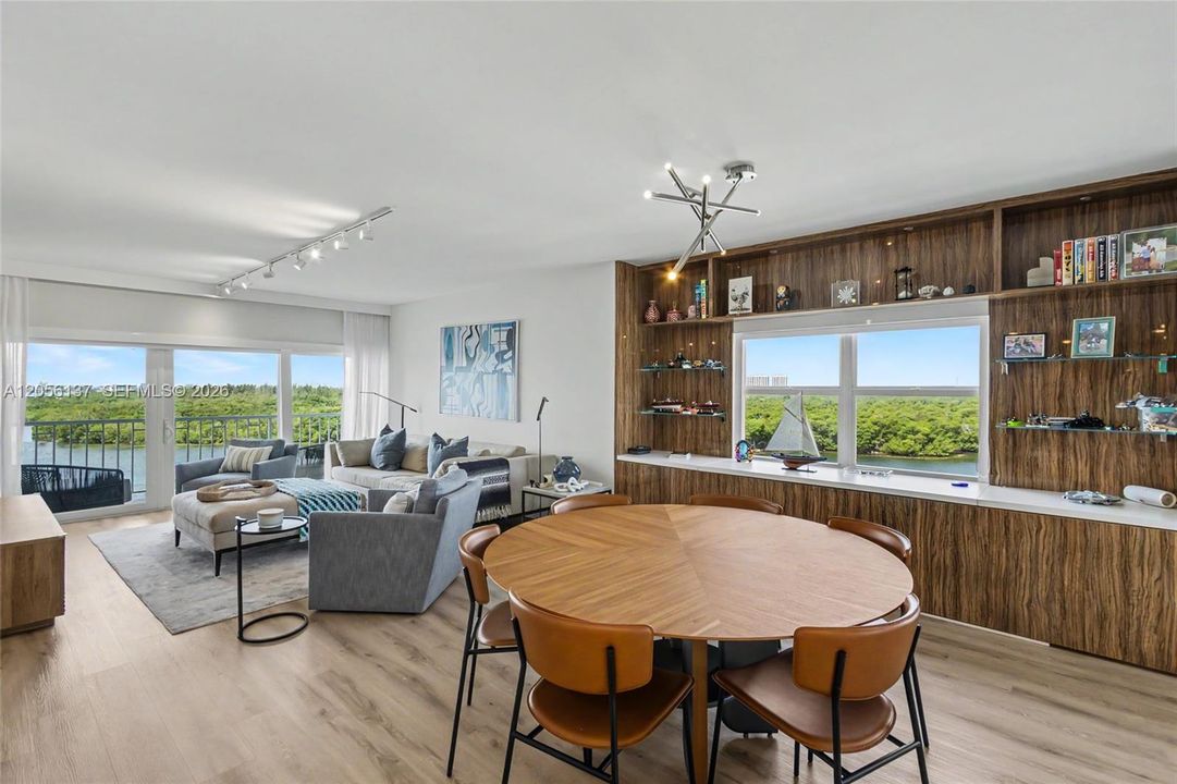 En Venta: $850,000 (2 camas, 2 baños, 1295 Pies cuadrados)