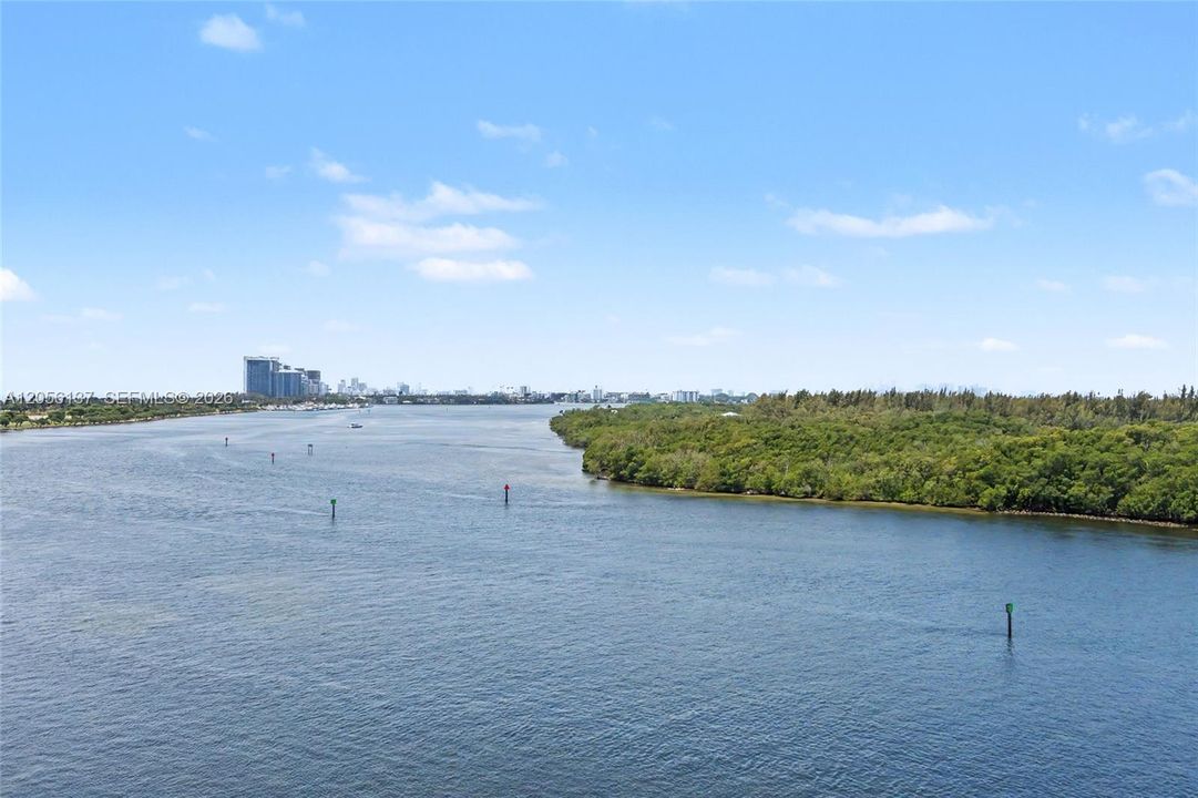 En Venta: $850,000 (2 camas, 2 baños, 1295 Pies cuadrados)