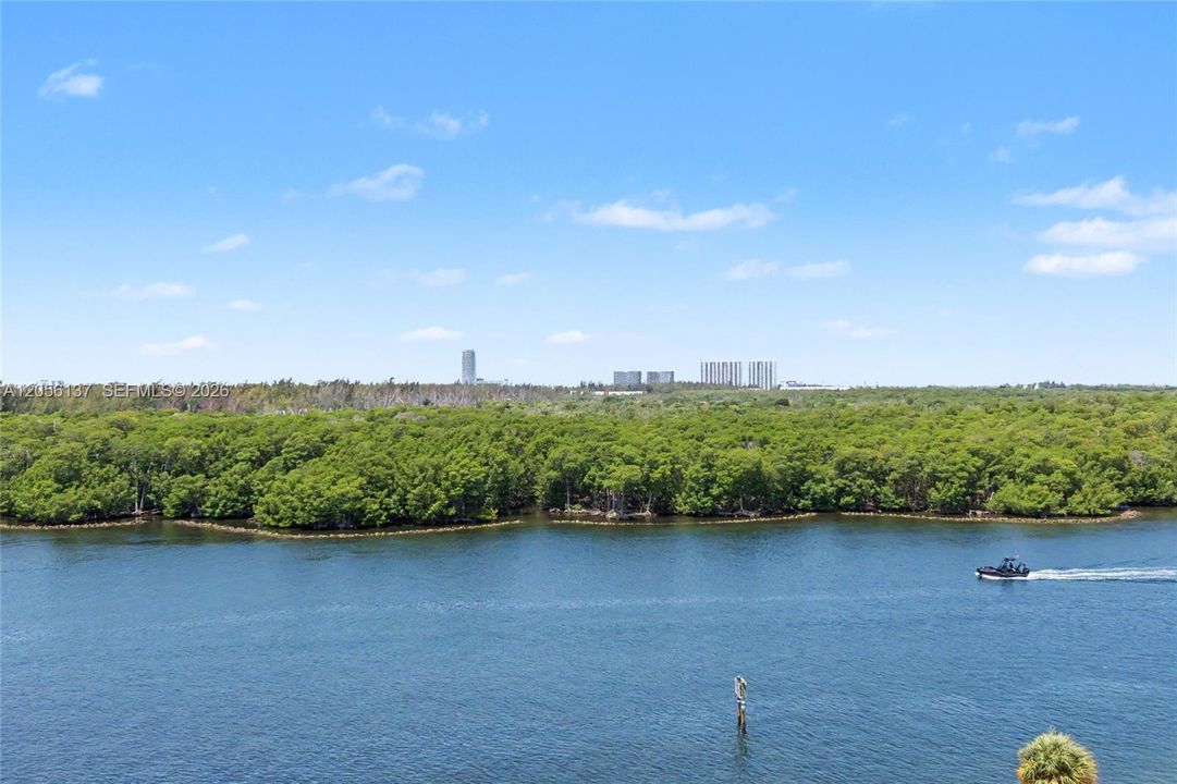 En Venta: $850,000 (2 camas, 2 baños, 1295 Pies cuadrados)