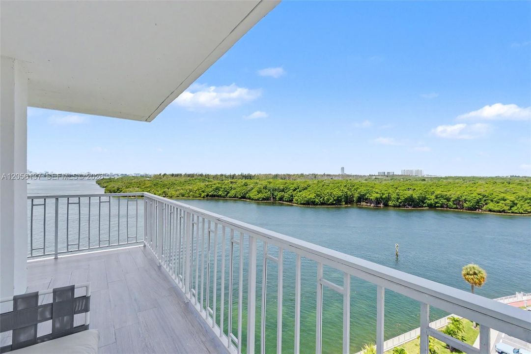 En Venta: $850,000 (2 camas, 2 baños, 1295 Pies cuadrados)