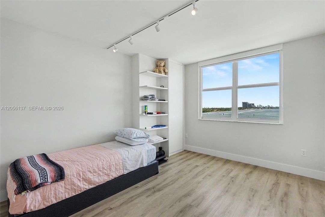 En Venta: $850,000 (2 camas, 2 baños, 1295 Pies cuadrados)