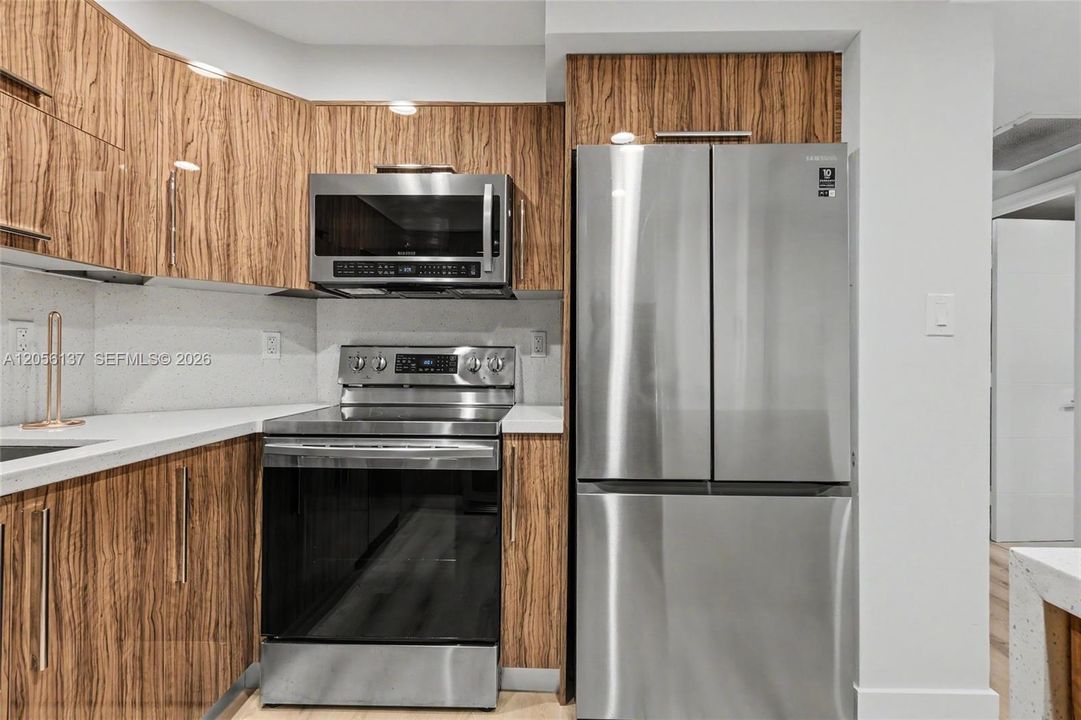En Venta: $850,000 (2 camas, 2 baños, 1295 Pies cuadrados)