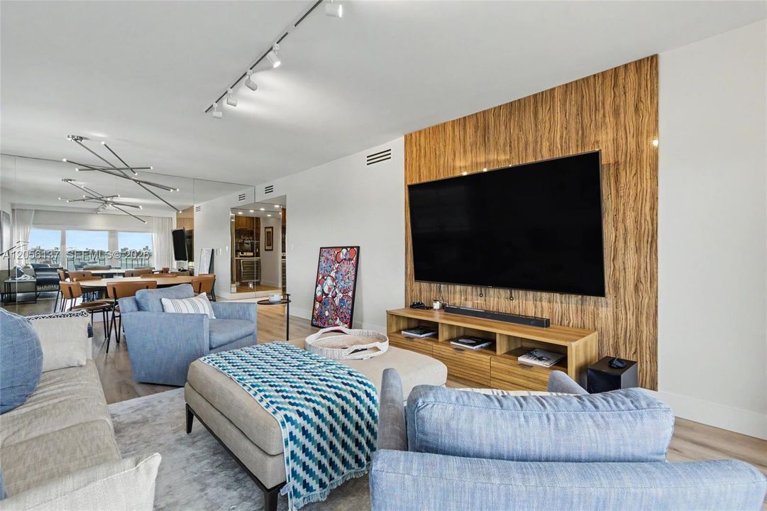 En Venta: $850,000 (2 camas, 2 baños, 1295 Pies cuadrados)