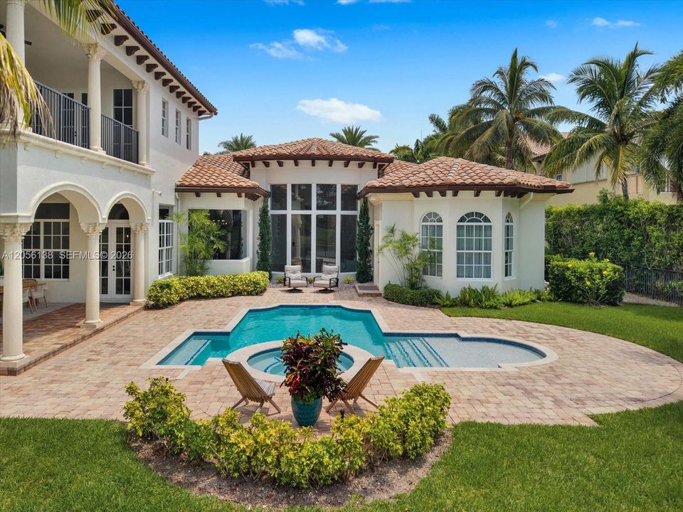 En Venta: $2,695,000 (6 camas, 6 baños, 5064 Pies cuadrados)