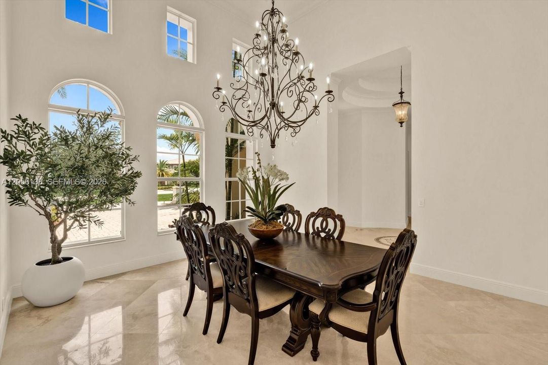 En Venta: $2,695,000 (6 camas, 6 baños, 5064 Pies cuadrados)