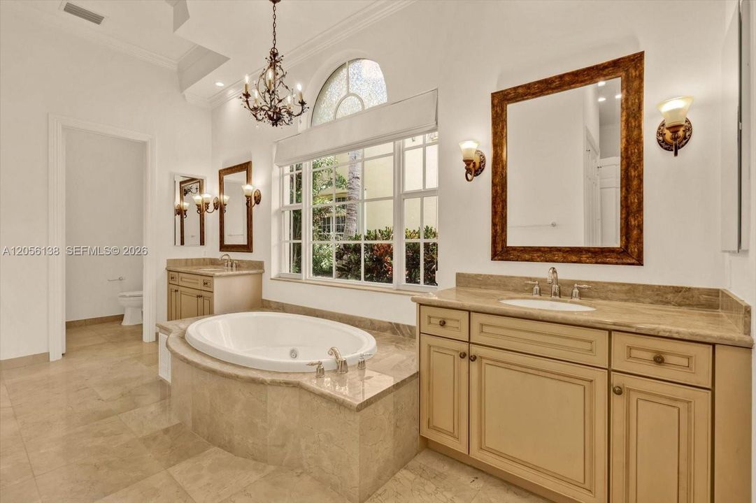 En Venta: $2,695,000 (6 camas, 6 baños, 5064 Pies cuadrados)