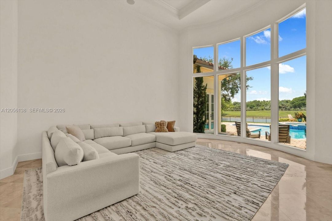 En Venta: $2,695,000 (6 camas, 6 baños, 5064 Pies cuadrados)