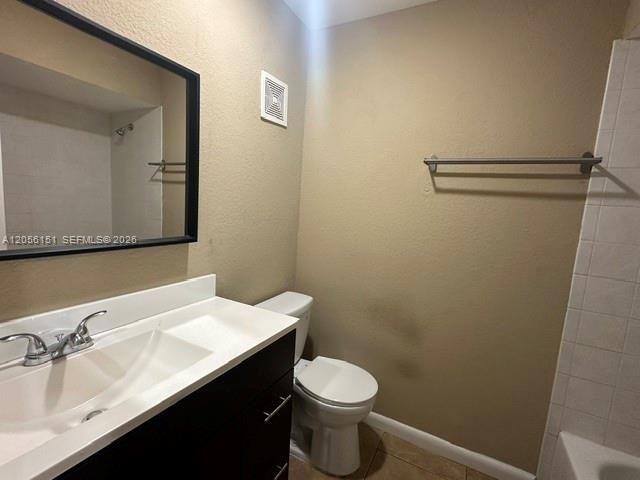 В аренду: $2,000 (2 спален, 2 ванн, 1100 Квадратных фут)