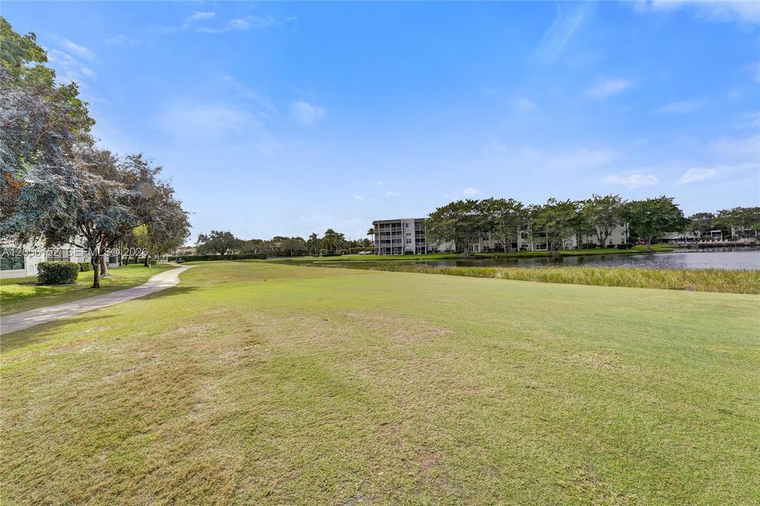 En Venta: $249,900 (2 camas, 2 baños, 1385 Pies cuadrados)