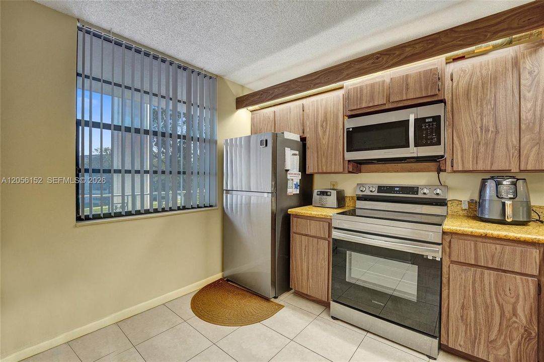 En Venta: $249,900 (2 camas, 2 baños, 1385 Pies cuadrados)