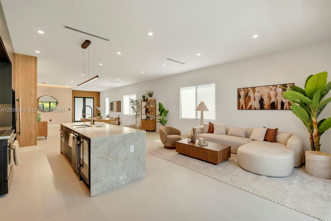 For Rent: $14,000 (4 beds, 3 baths, 2558 Square Feet)