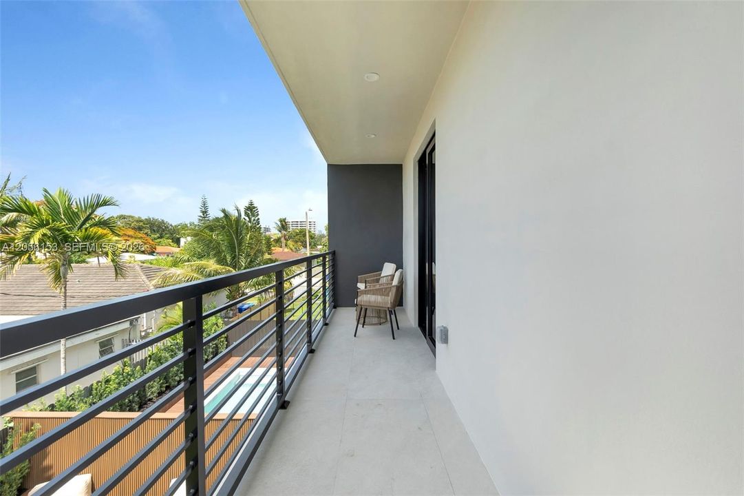 For Rent: $14,000 (4 beds, 3 baths, 2558 Square Feet)