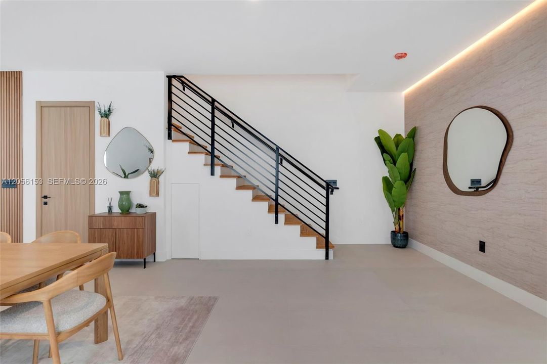 For Rent: $14,000 (4 beds, 3 baths, 2558 Square Feet)