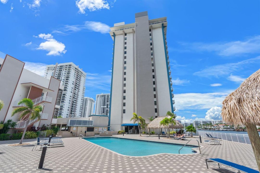 41-web-or-mls-1600 S Ocean Dr PHC, Holly