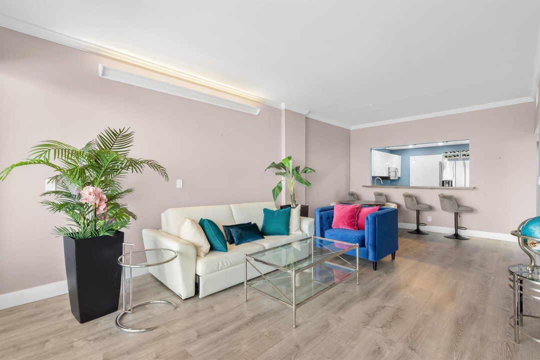 9-web-or-mls-1600 S Ocean Dr PHC, Hollyw