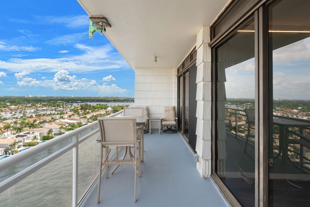 23-web-or-mls-1600 S Ocean Dr PHC, Holly