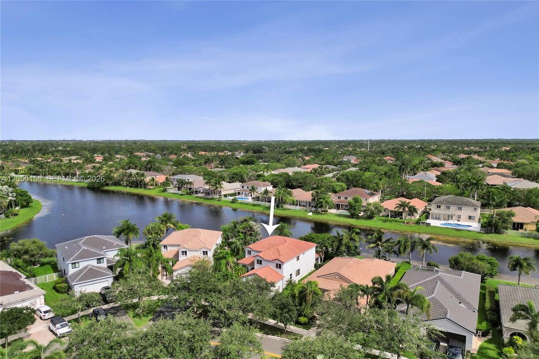 En Venta: $1,088,000 (5 camas, 3 baños, 2480 Pies cuadrados)