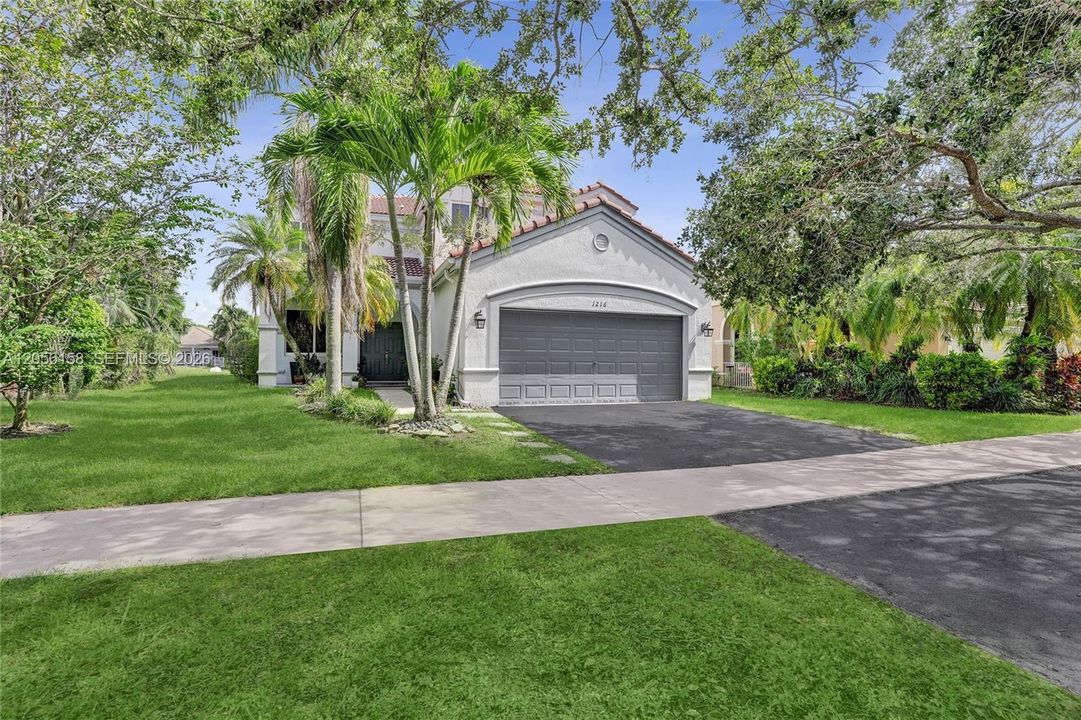 En Venta: $1,088,000 (5 camas, 3 baños, 2480 Pies cuadrados)
