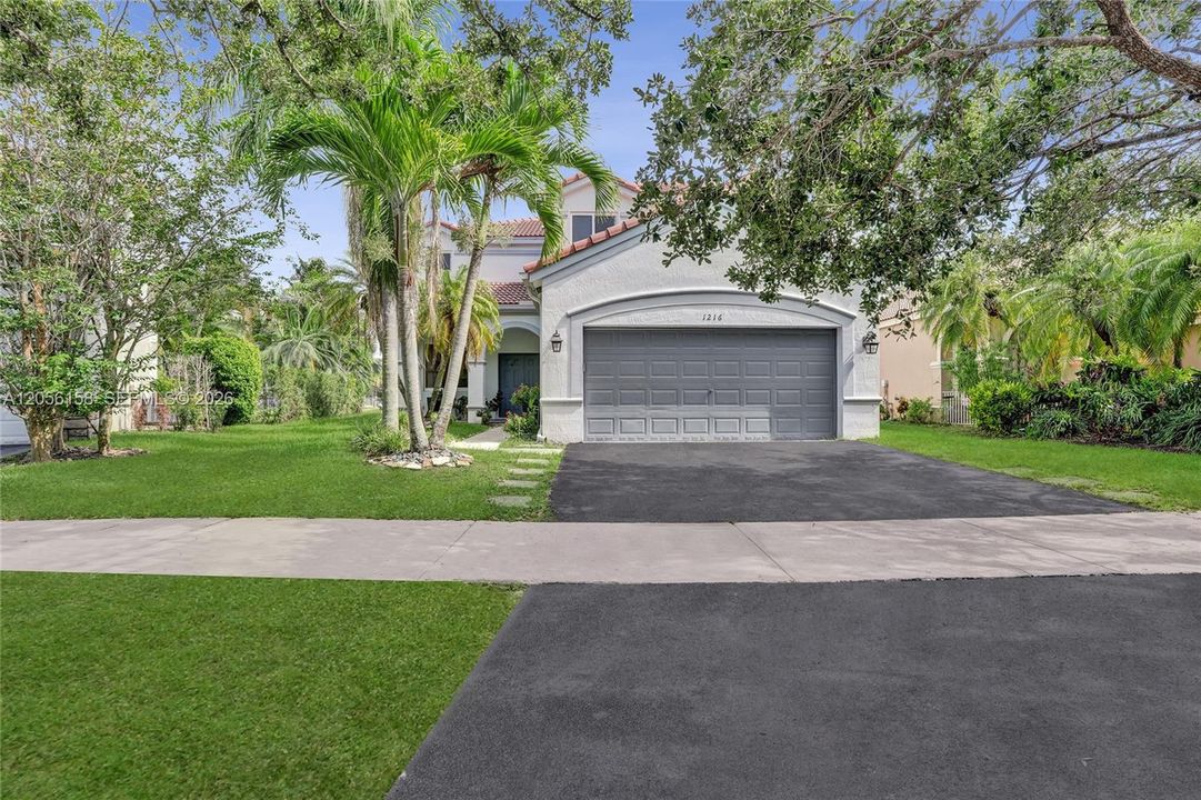 En Venta: $1,088,000 (5 camas, 3 baños, 2480 Pies cuadrados)
