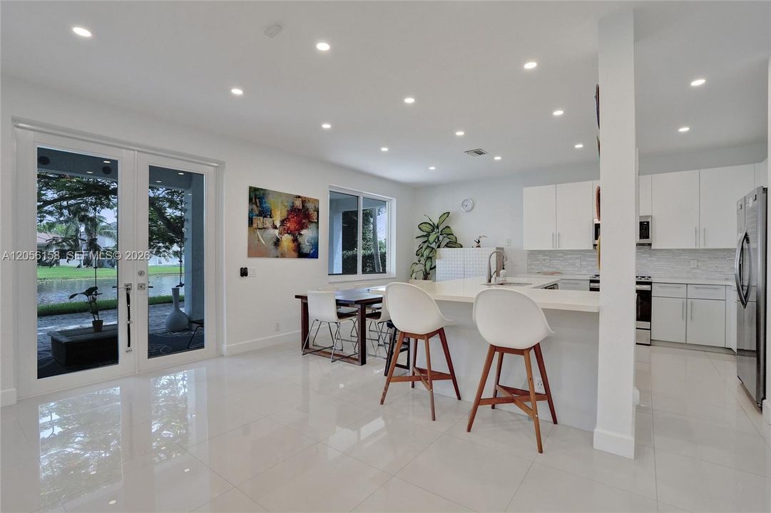 En Venta: $1,088,000 (5 camas, 3 baños, 2480 Pies cuadrados)