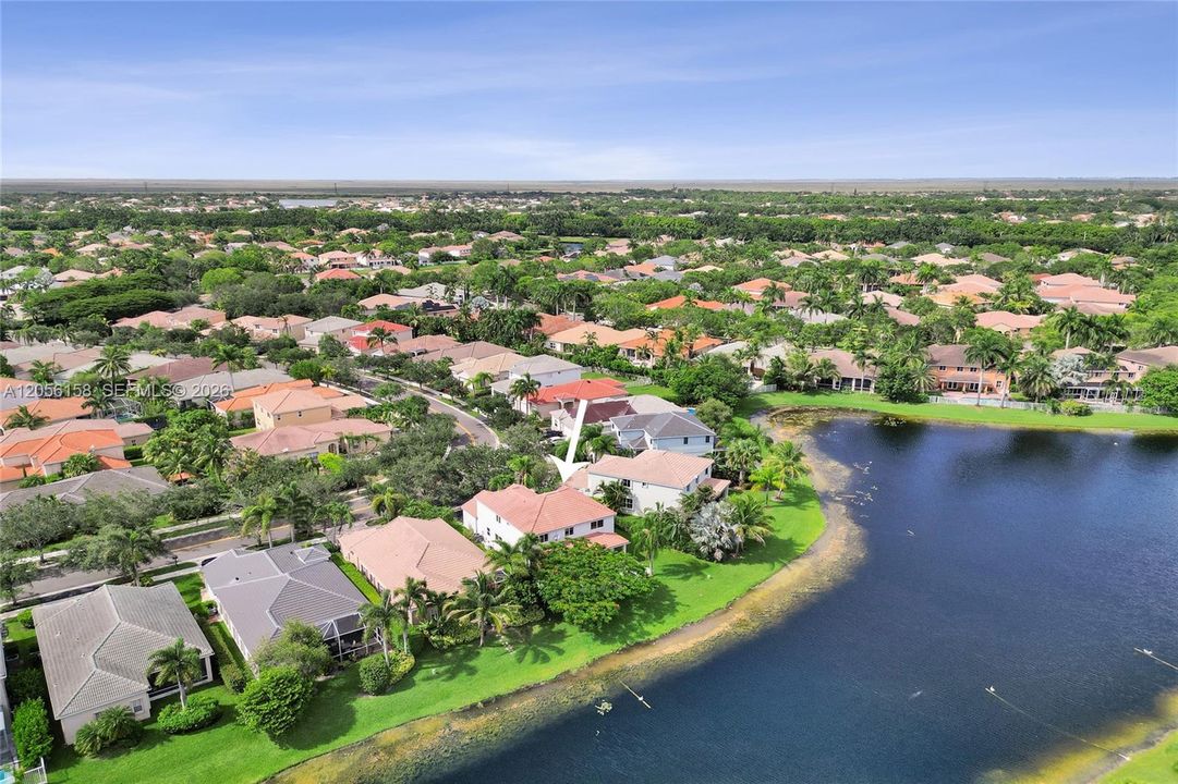 En Venta: $1,088,000 (5 camas, 3 baños, 2480 Pies cuadrados)