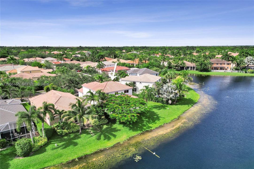 En Venta: $1,088,000 (5 camas, 3 baños, 2480 Pies cuadrados)
