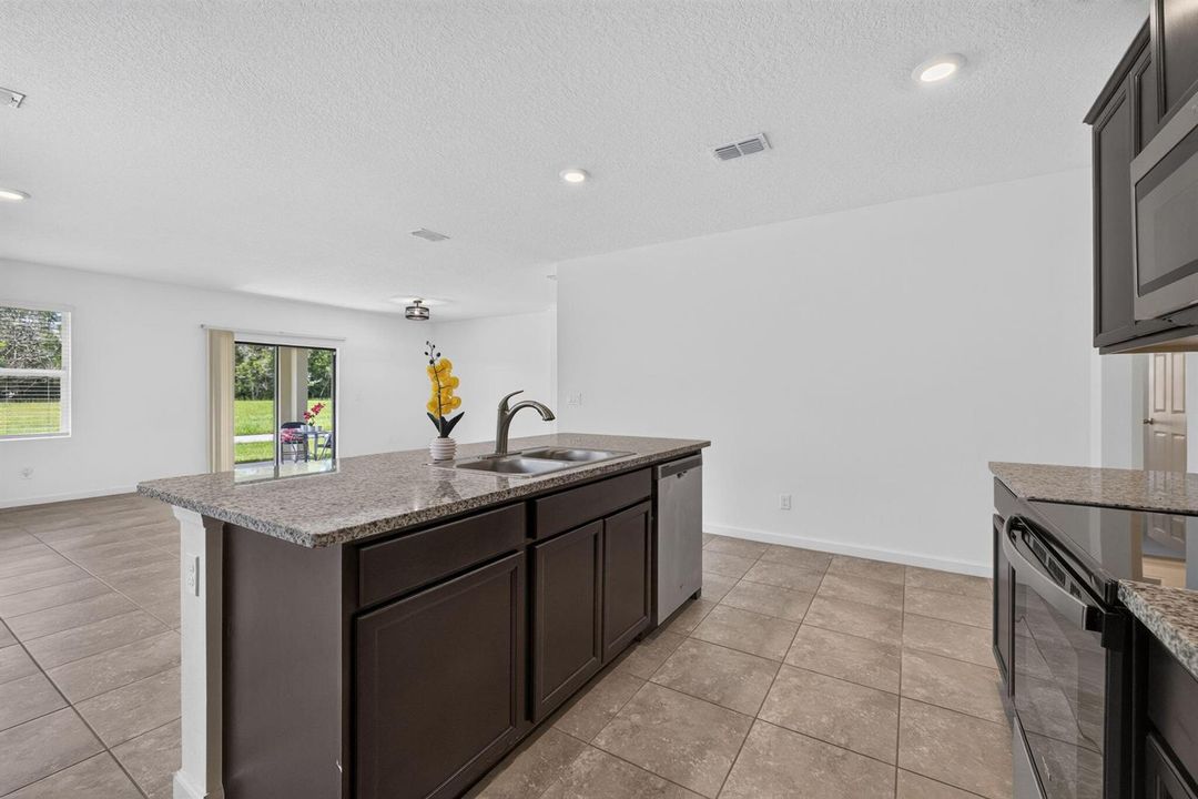 16-web-or-mls-3A5A4282