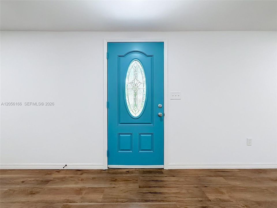 На продажу: $195,000 (4 спален, 3 ванн, 2416 Квадратных фут)