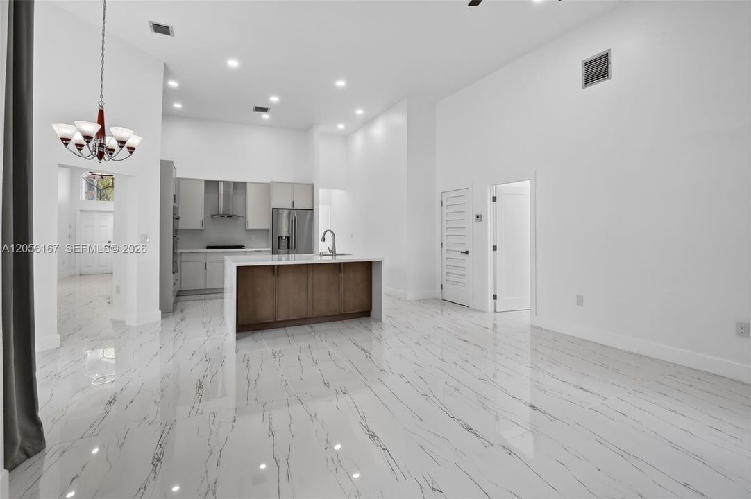 На продажу: $989,900 (6 спален, 4 ванн, 2830 Квадратных фут)
