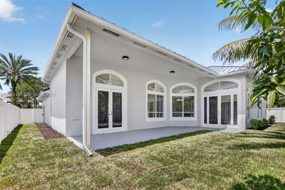 На продажу: $989,900 (6 спален, 4 ванн, 2830 Квадратных фут)