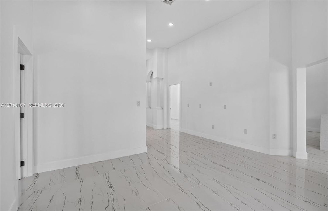 На продажу: $989,900 (6 спален, 4 ванн, 2830 Квадратных фут)