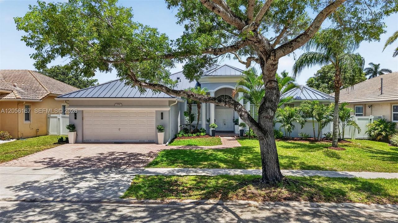 На продажу: $989,900 (6 спален, 4 ванн, 2830 Квадратных фут)