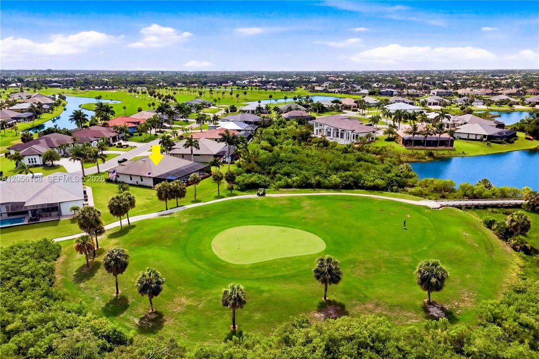 Activo con contrato: $749,900 (3 camas, 2 baños, 2215 Pies cuadrados)