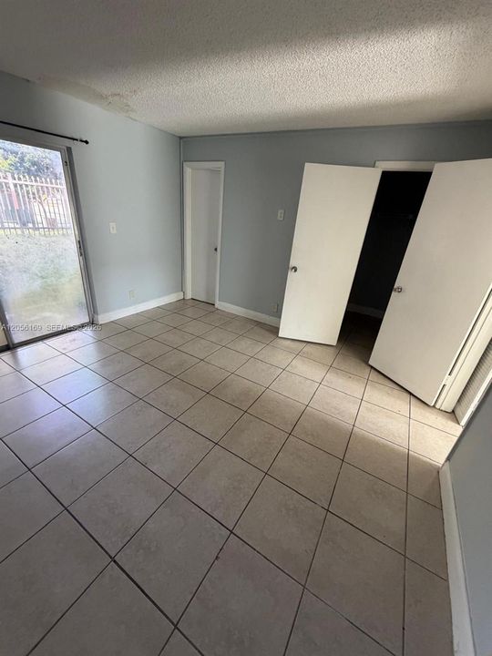For Rent: $1,400 (1 beds, 1 baths, 508 Square Feet)