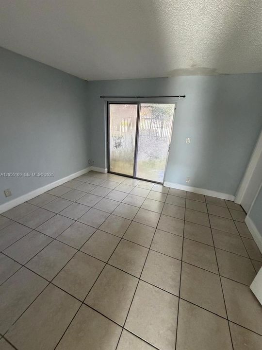 For Rent: $1,400 (1 beds, 1 baths, 508 Square Feet)