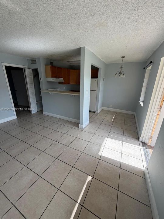 For Rent: $1,400 (1 beds, 1 baths, 508 Square Feet)