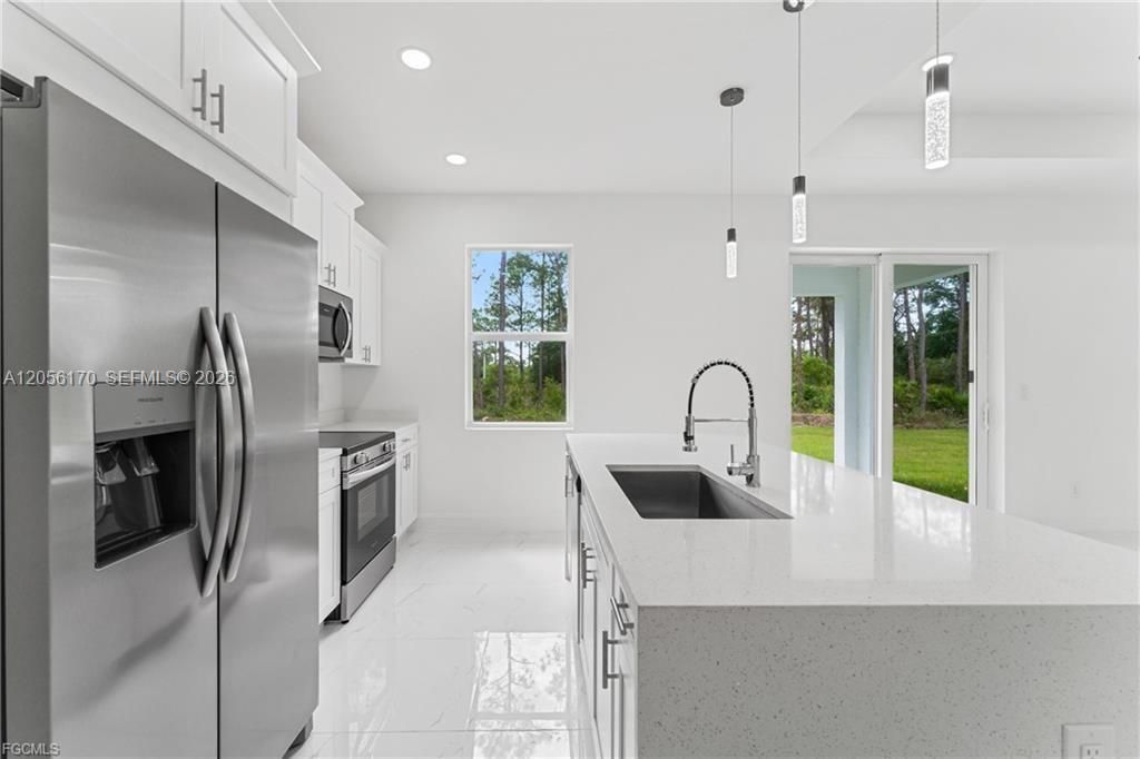 En Venta: $314,900 (3 camas, 2 baños, 1630 Pies cuadrados)