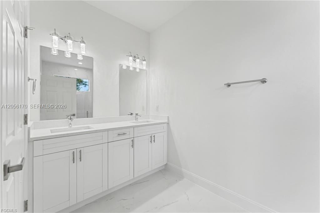 En Venta: $314,900 (3 camas, 2 baños, 1630 Pies cuadrados)