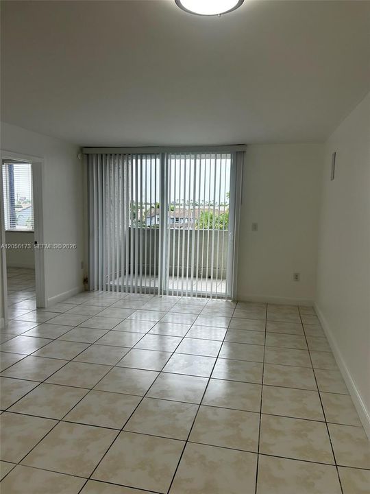 For Rent: $2,150 (2 beds, 2 baths, 960 Square Feet)