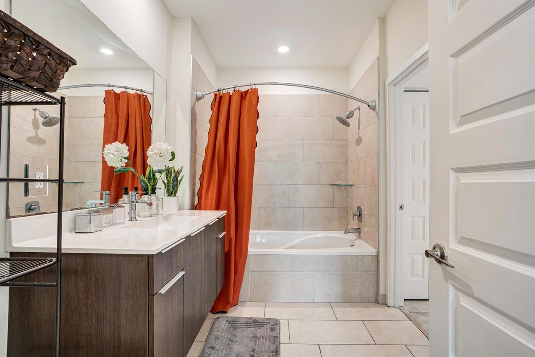 4725-Northwest-85th-Ave-43-Doral-FL-3316