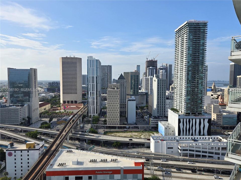 For Rent: $3,900 (2 beds, 2 baths, 1079 Square Feet)